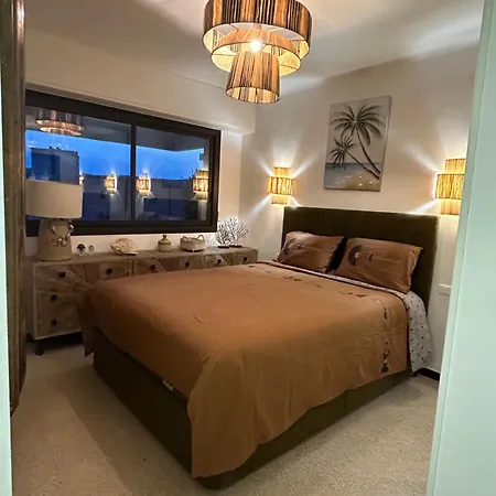 Premium Sea Front דירה