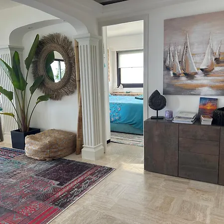 דירה Premium Sea Front לה לבאנדו