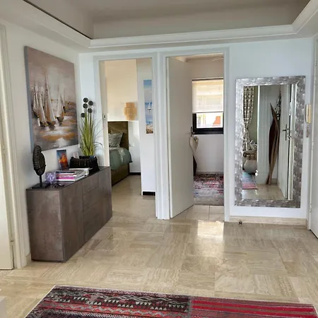 Premium Sea Front דירה *