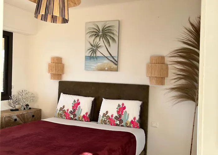 Апартаменти Premium Sea Front Ле-Лаванду