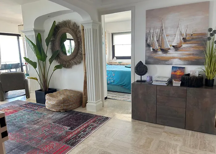 Апартаменти Premium Sea Front Ле-Лаванду