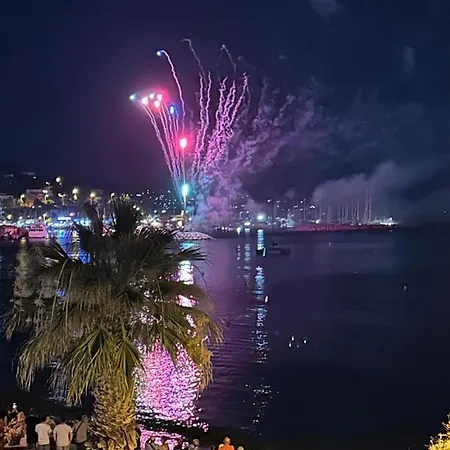 Premium Sea Front Lejlighed