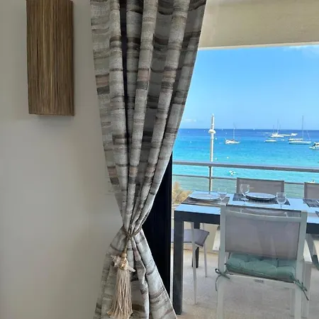 Premium Sea Front Lejlighed
