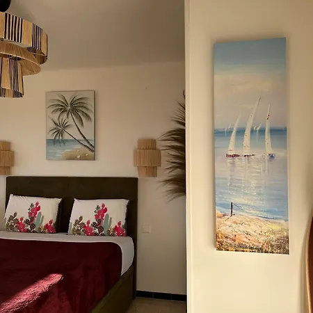Premium Sea Front Lejlighed