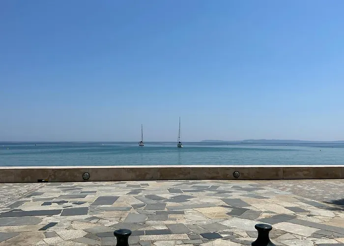 Premium Sea Front * Le Lavandou