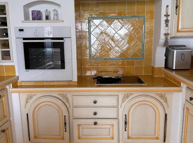 Premium Sea Front לה לבאנדו