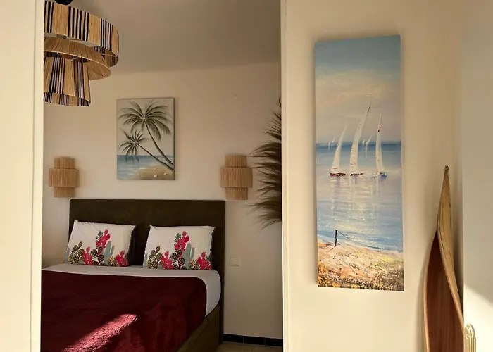 Premium Sea Front דירה